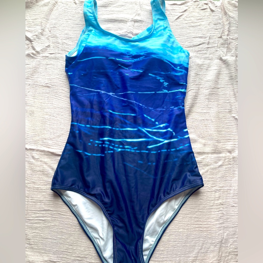 NWOT • Blue Women's one piece • non-removable padding • hygienic liner • small